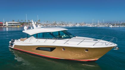 50' Tiara Yachts 2015